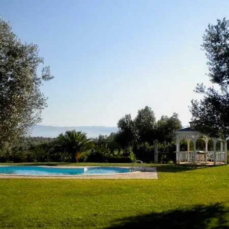 Hidden Peaceful In Evia! Feriehus *
