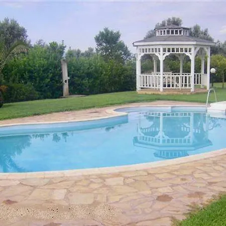 Hidden Peaceful In Evia! Feriehus